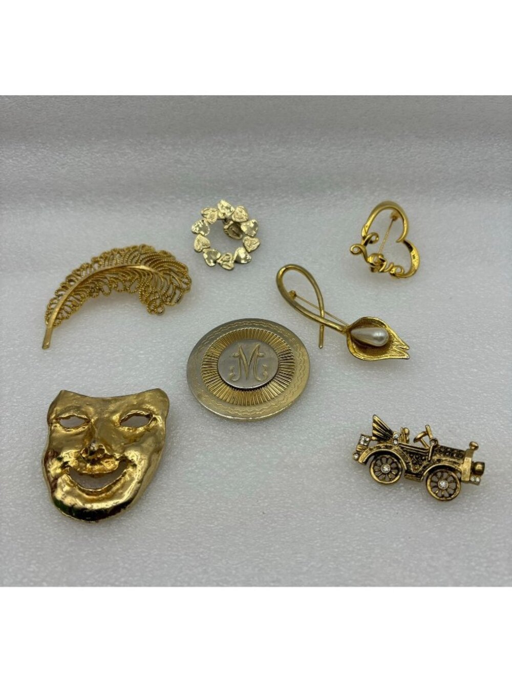 60s-90s Gold Tone Brooches-Pins 7 Pc  Assortment 9690